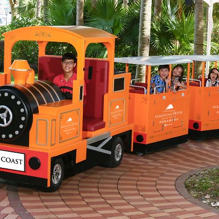 Hong Kong Gold Coast Hotel Екстериор снимка The Gold Coast Family Train