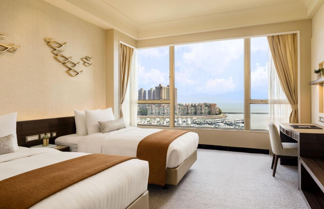 Hong Kong Gold Coast Hotel Екстериор снимка Deluxe Room
