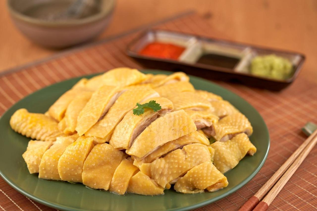 Hong Kong Gold Coast Hotel Екстериор снимка Chicken rice