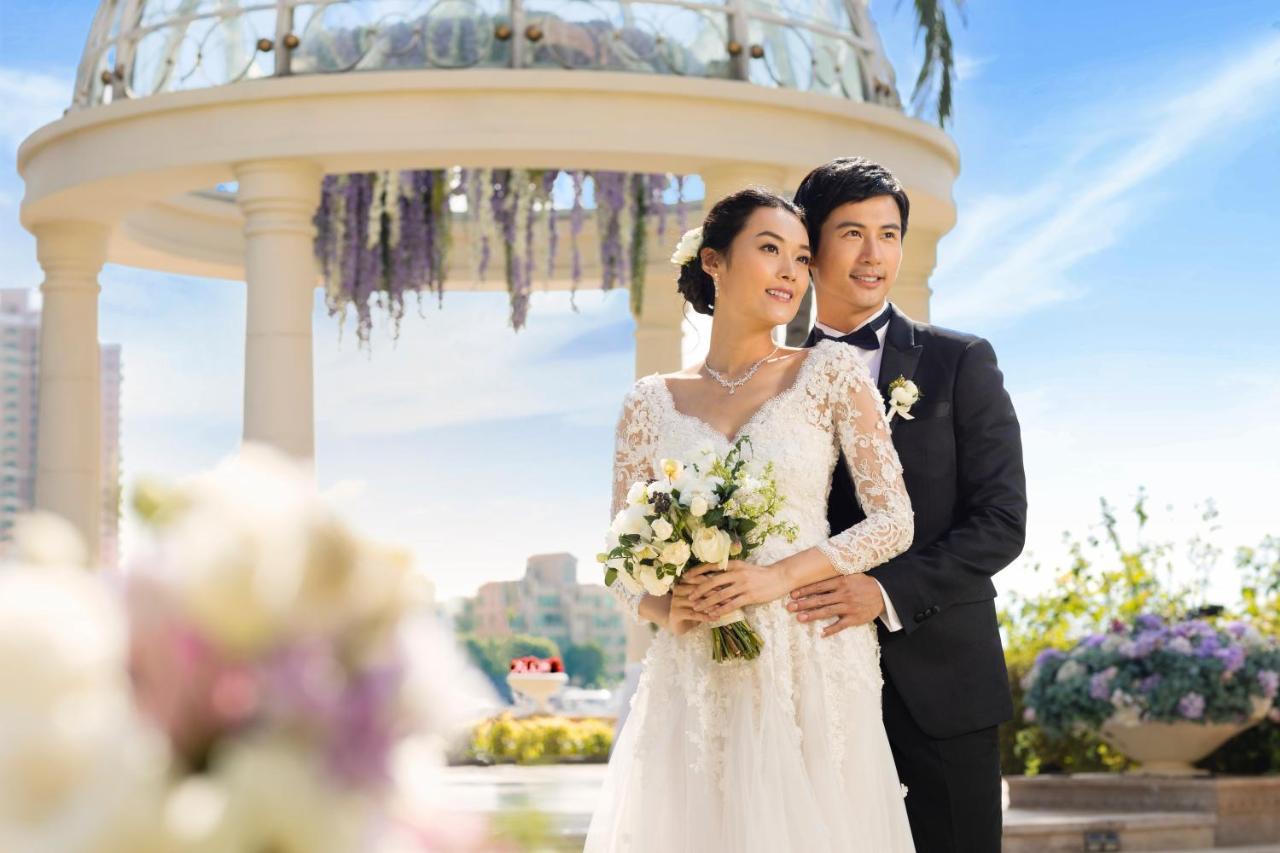 Hong Kong Gold Coast Hotel Екстериор снимка Wedding in China