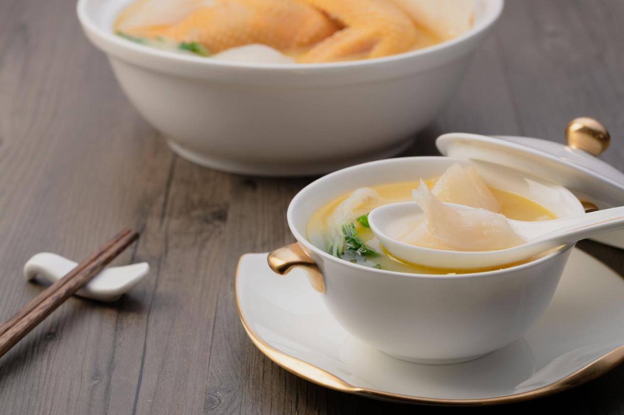 Hong Kong Gold Coast Hotel Екстериор снимка Egg soup