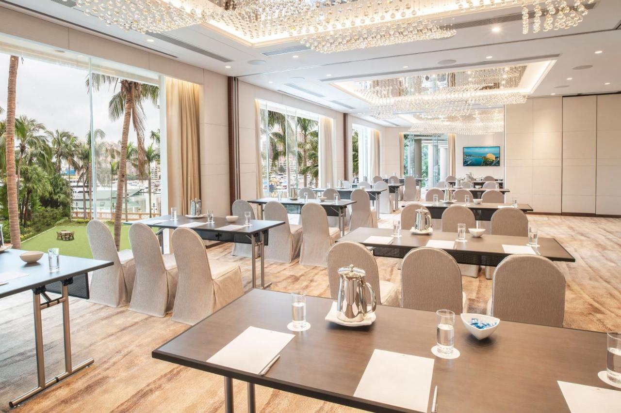 Hong Kong Gold Coast Hotel Екстериор снимка Meeting room